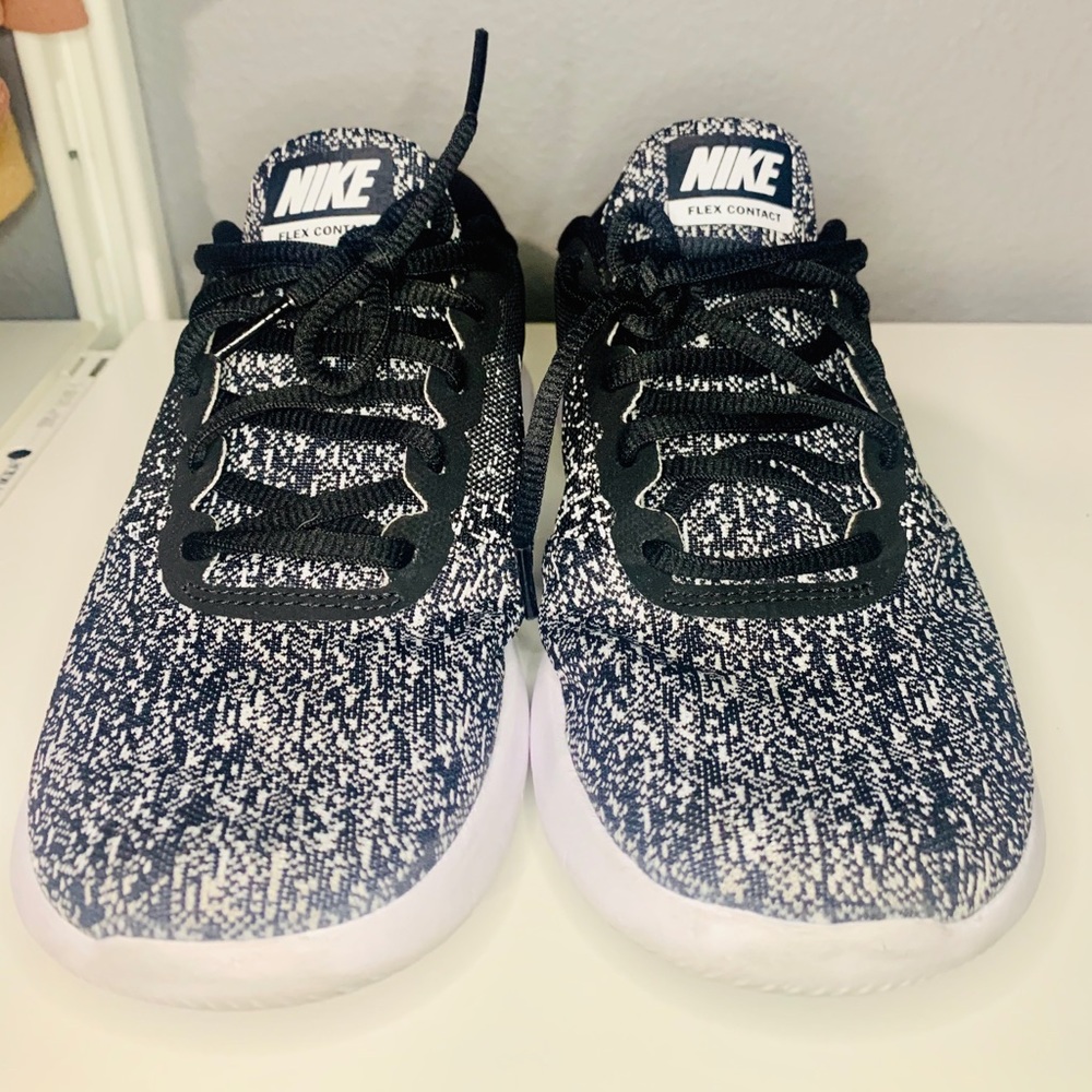 🖤Women’s Nike Flex Contact🖤